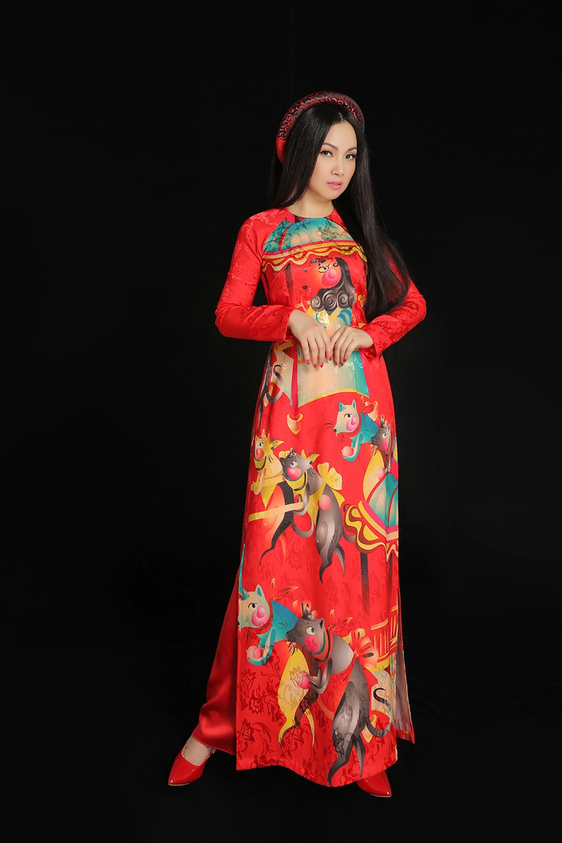 ca si ty phu ha phuong dien ao dai hoa tiet, dep rang ro o tuoi 48 hinh 5