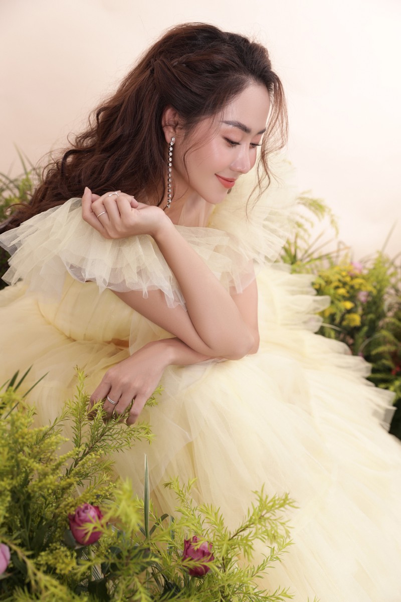 tuong vi khoe ve dep mong manh trong thiet ke vay xep tang    hinh 10