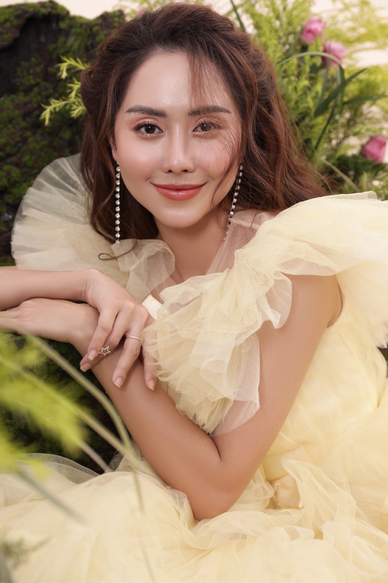 tuong vi khoe ve dep mong manh trong thiet ke vay xep tang    hinh 12
