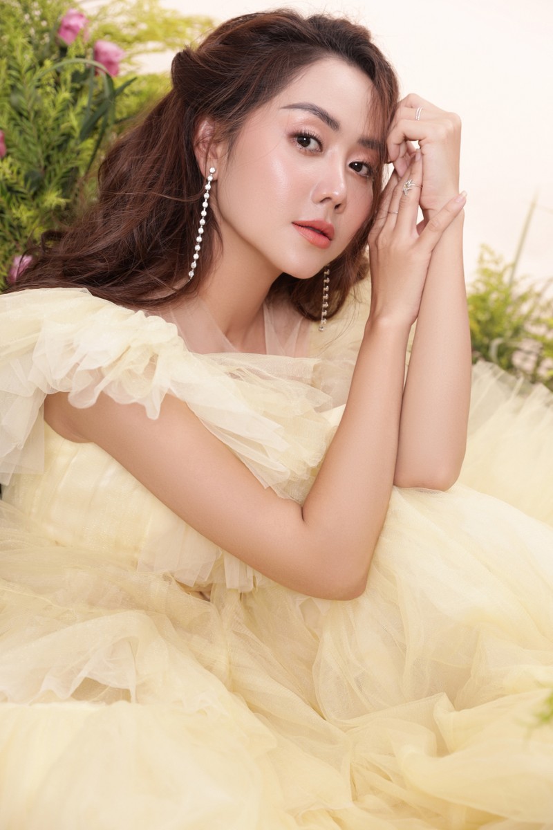 tuong vi khoe ve dep mong manh trong thiet ke vay xep tang    hinh 13