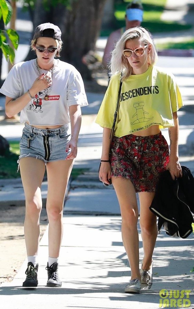 kristen stewart mac "bui bam" di an trua cung ban gai o my hinh 8