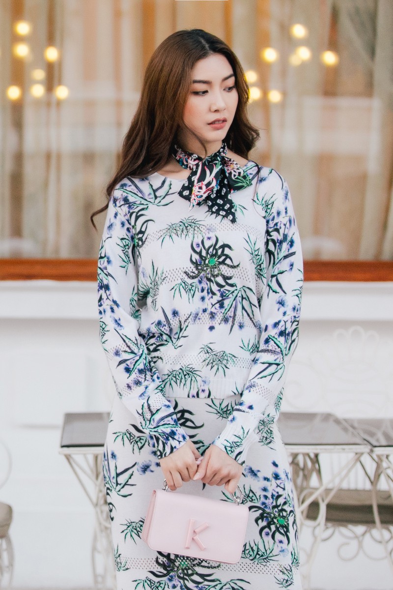 thuy van tung bo anh xinh dep sau khi duoc cau hon bang nhan kim cuong hinh 9