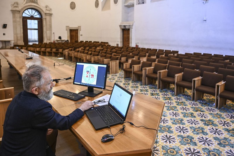 co mot the gioi khac vi covid-19 hinh 12