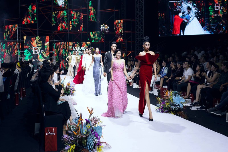 thuong tiec mai phuong mot doi mat nhin vao chua bao gio thay binh an hinh 5