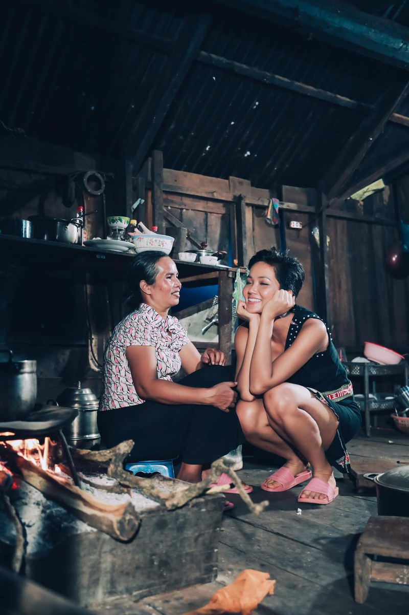 sao viet o nha mua dich: khong nau an thi cung bay du tro vui hinh 7