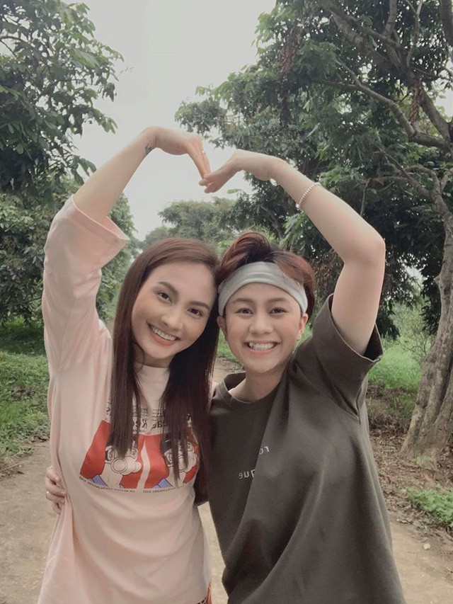 hau truong hai huoc cua dan dien vien phim "nhung ngay khong quen" hinh 9