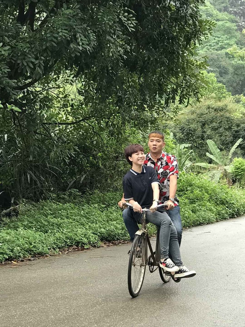hau truong hai huoc cua dan dien vien phim "nhung ngay khong quen" hinh 14