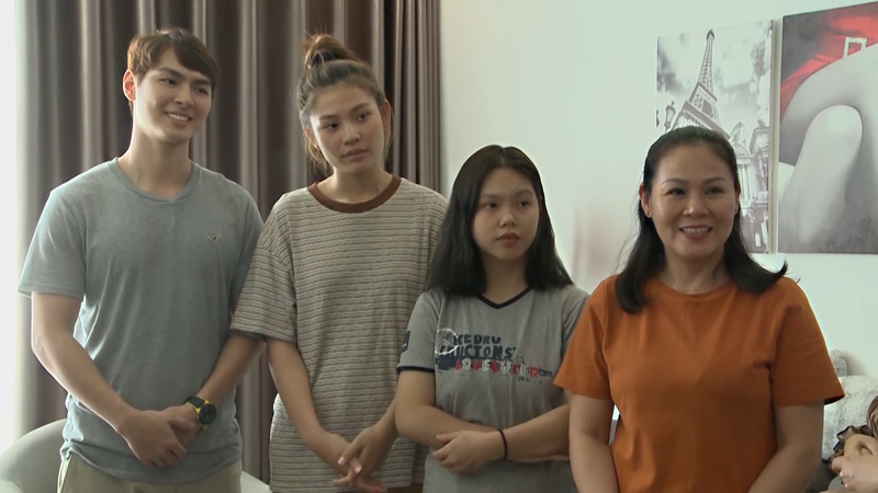 me chong tiet lo chung huyen thanh vung ve chuyen bep nuc hinh 3