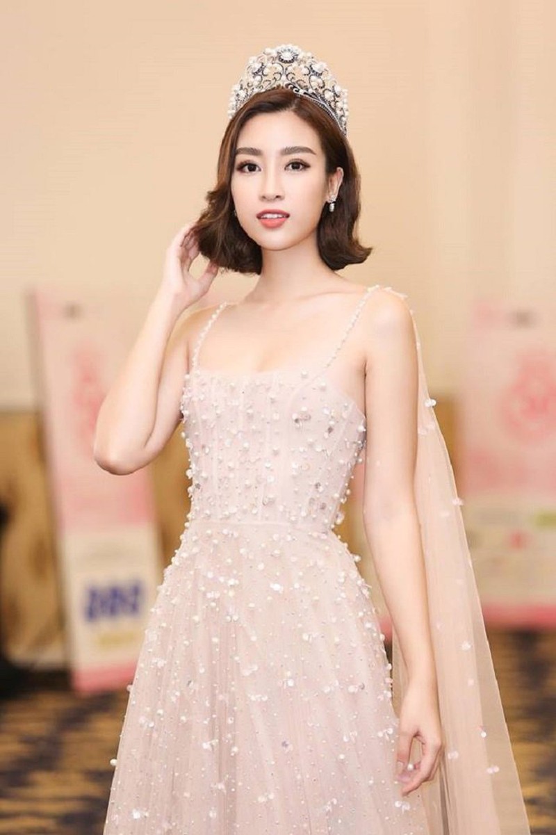 ngam nhung man "lot xac" manh me voi toc ngan cua cac nang hau hinh 9