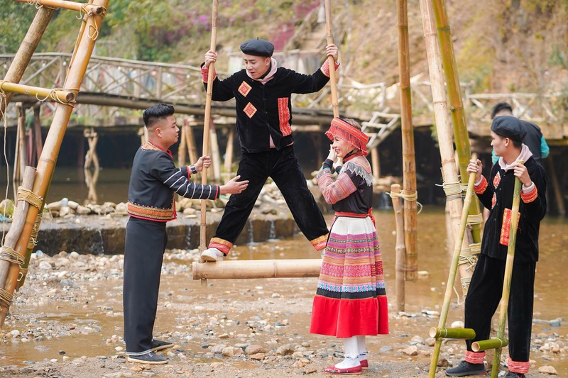 mac van khoa "noi xau" thanh huong "an nhieu lai con ghe gom, kem sang" hinh 3