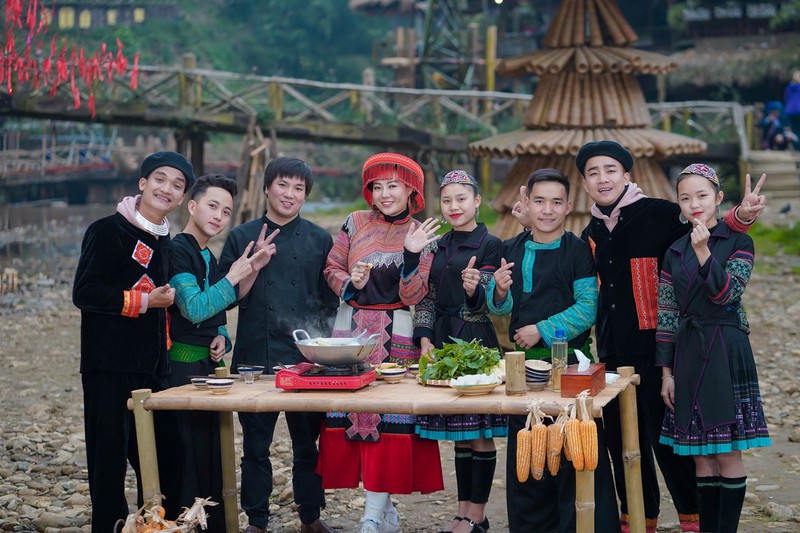 mac van khoa "noi xau" thanh huong "an nhieu lai con ghe gom, kem sang" hinh 4