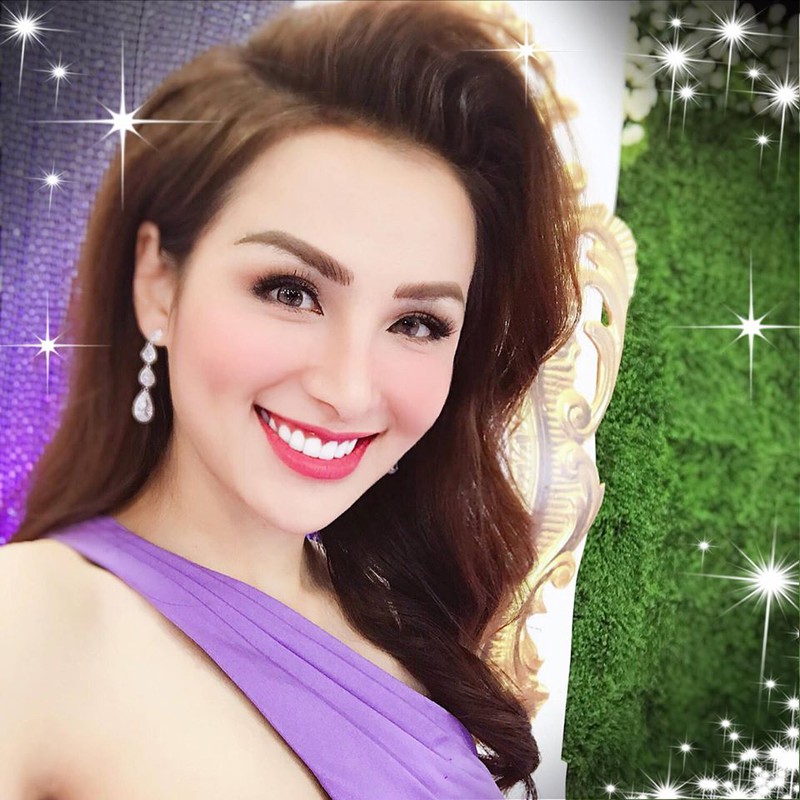 nhan sac bien doi den muc khong nhan ra cua hoa hau diem huong hinh 8