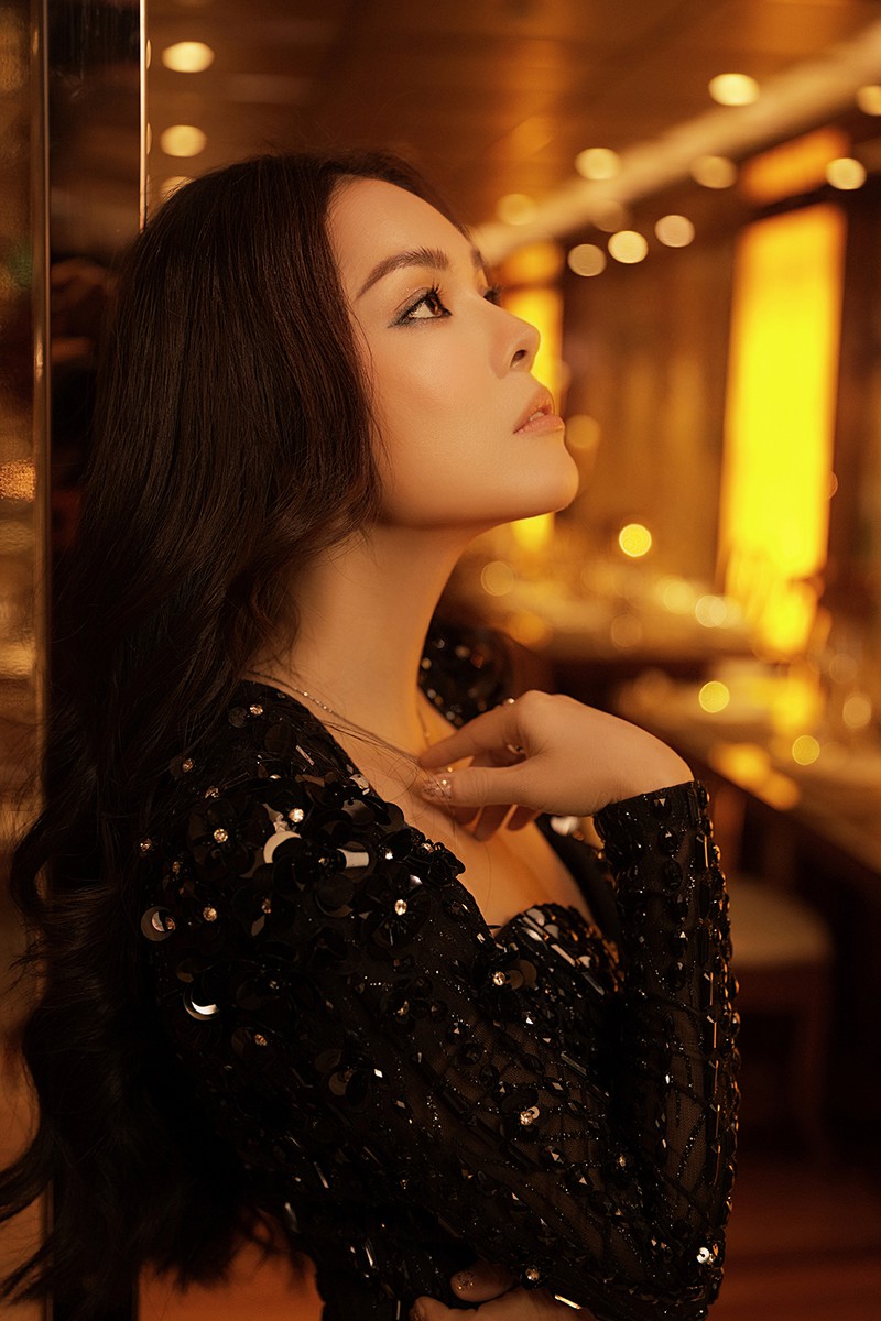 sau ly hon, duong cam lynh ngay cang dep sac sao va goi cam  hinh 9