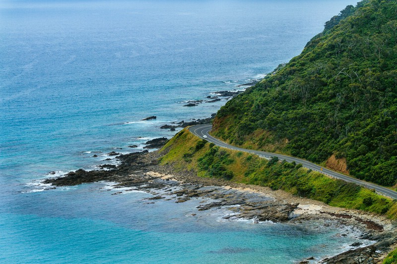 hau covid-19, hay kham pha 3 tuyen du lich ven bien hang dau nuoc uc hinh 1