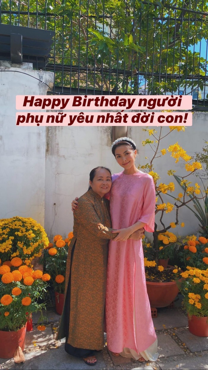 chuyen showbiz: nha phuong xinh dep, nhang nhit sanh doi ben chong hinh 7