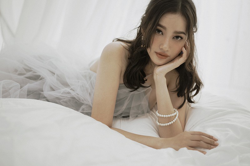 chuyen showbiz: ho ngoc ha mang thai doi voi ban trai kim ly hinh 7