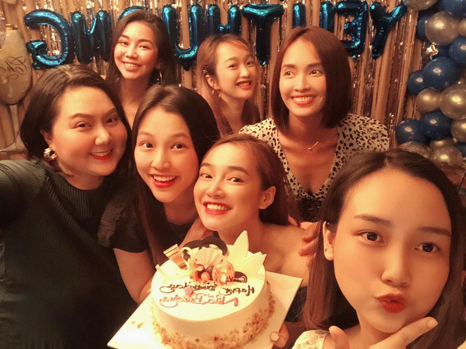 nha phuong hao hung khoe anh "sieu gay" cua ong xa 20 nam truoc hinh 2
