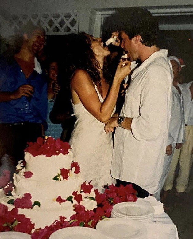 cindy crawford khoe anh lang man nhan dip ky niem 22 nam ngay cuoi  hinh 1