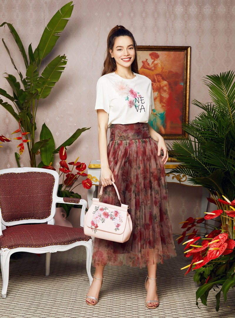 ho ngoc ha hiem khi chon phong cach nu tinh, diu dang trong bo anh moi hinh 12