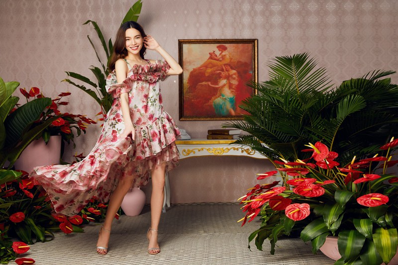 ho ngoc ha hiem khi chon phong cach nu tinh, diu dang trong bo anh moi hinh 4