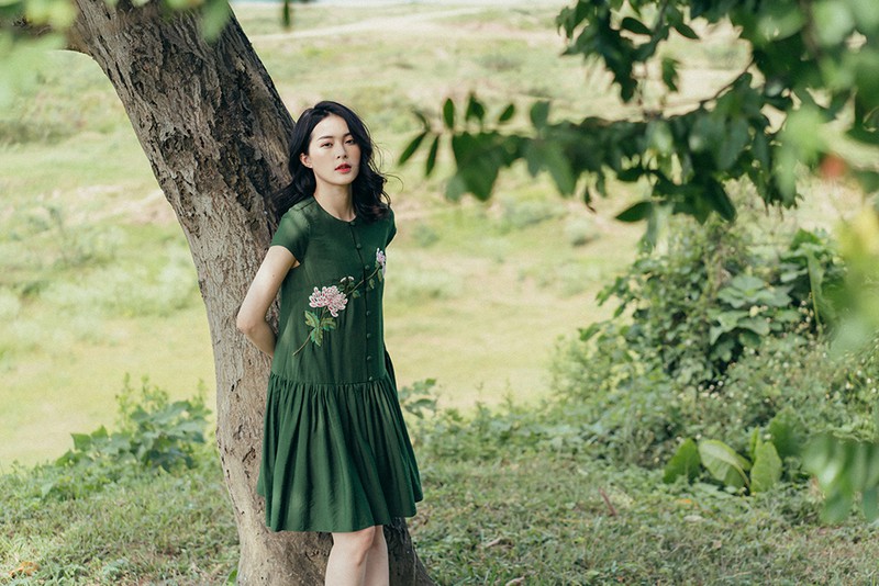 nhan sac tuoi 27 cua "my nu van nguoi me" ha vi hinh 2
