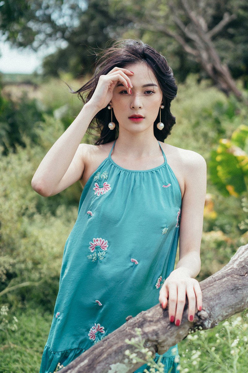 nhan sac tuoi 27 cua "my nu van nguoi me" ha vi hinh 5