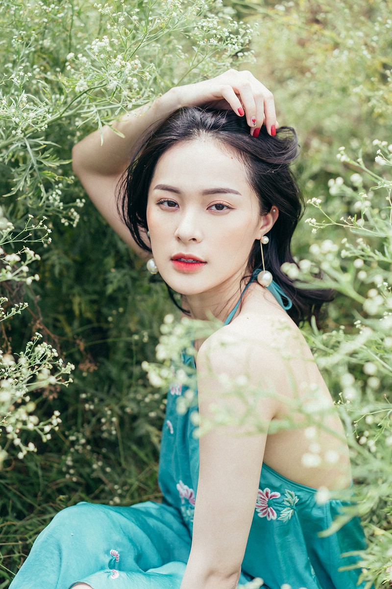 nhan sac tuoi 27 cua "my nu van nguoi me" ha vi hinh 6