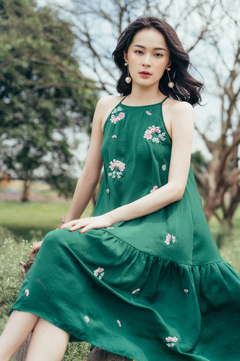 nhan sac tuoi 27 cua "my nu van nguoi me" ha vi hinh 9