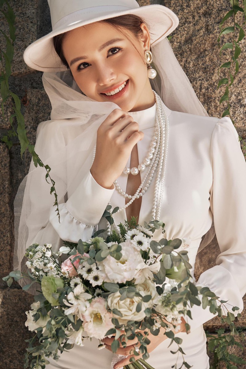 phanh lee tung anh cuoi ngot ngao, nhat quyet giau danh tinh chu re hinh 3