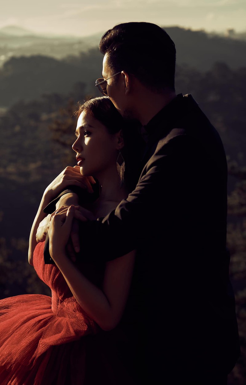phanh lee tung anh cuoi ngot ngao, nhat quyet giau danh tinh chu re hinh 6