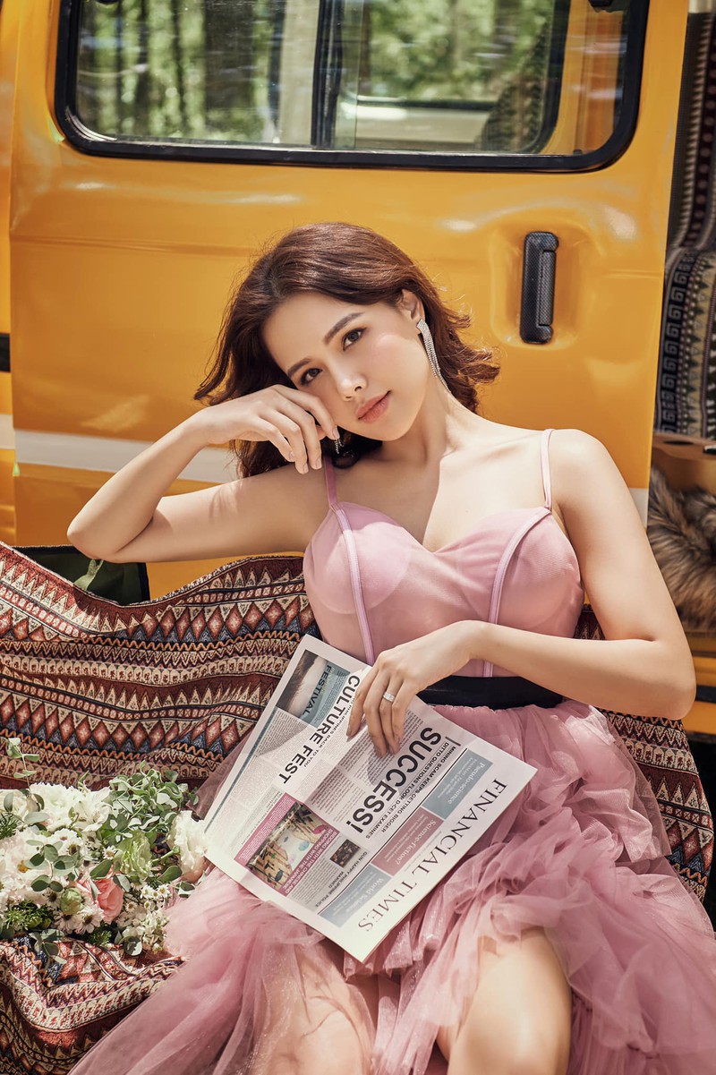 phanh lee tung anh cuoi ngot ngao, nhat quyet giau danh tinh chu re hinh 8
