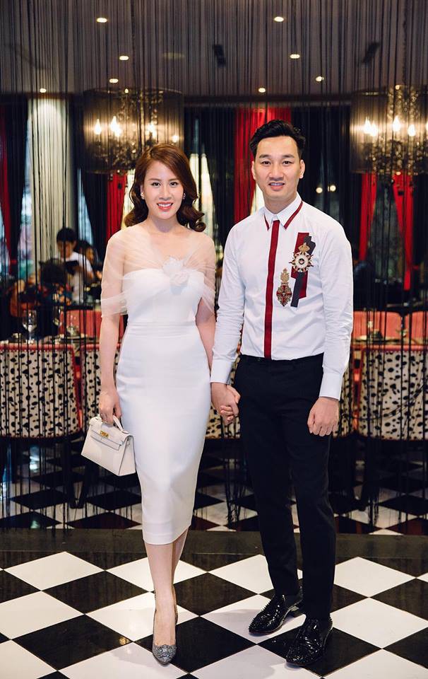 ung xu cua sao viet hau ly hon: nguoi gay gat, nguoi nhe nhang hinh 10