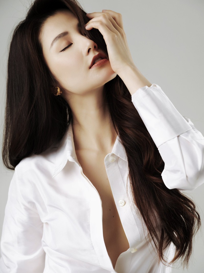 diem my 9x "tinh yeu va tham vong" so huu guong mat dep, co the sexy hinh 5