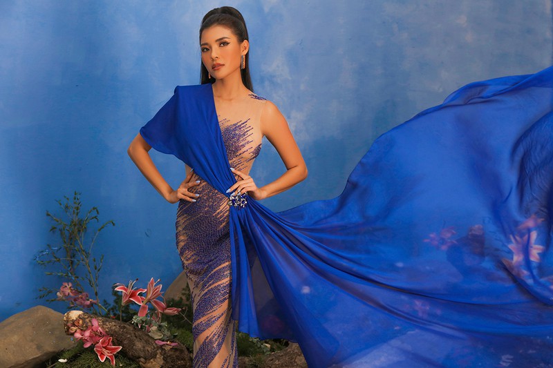 thuy diem dep man ma voi da nau trong bo anh chup cung con trai cung hinh 8