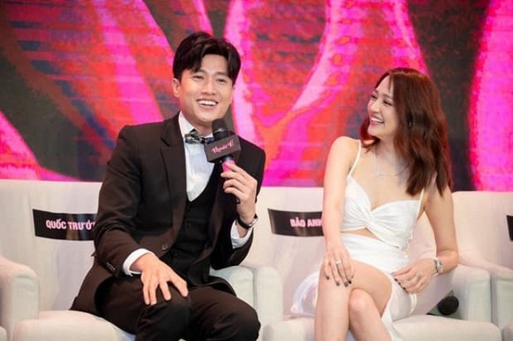 chuyen showbiz: nha phuong "don tim" fan voi nhan sac dep "cuc pham" hinh 5