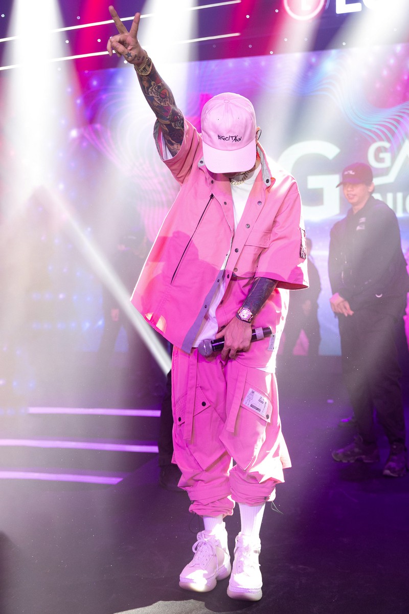 dien cay hong, binz can quet san khau live dau tien cua bigcityboi hinh 2
