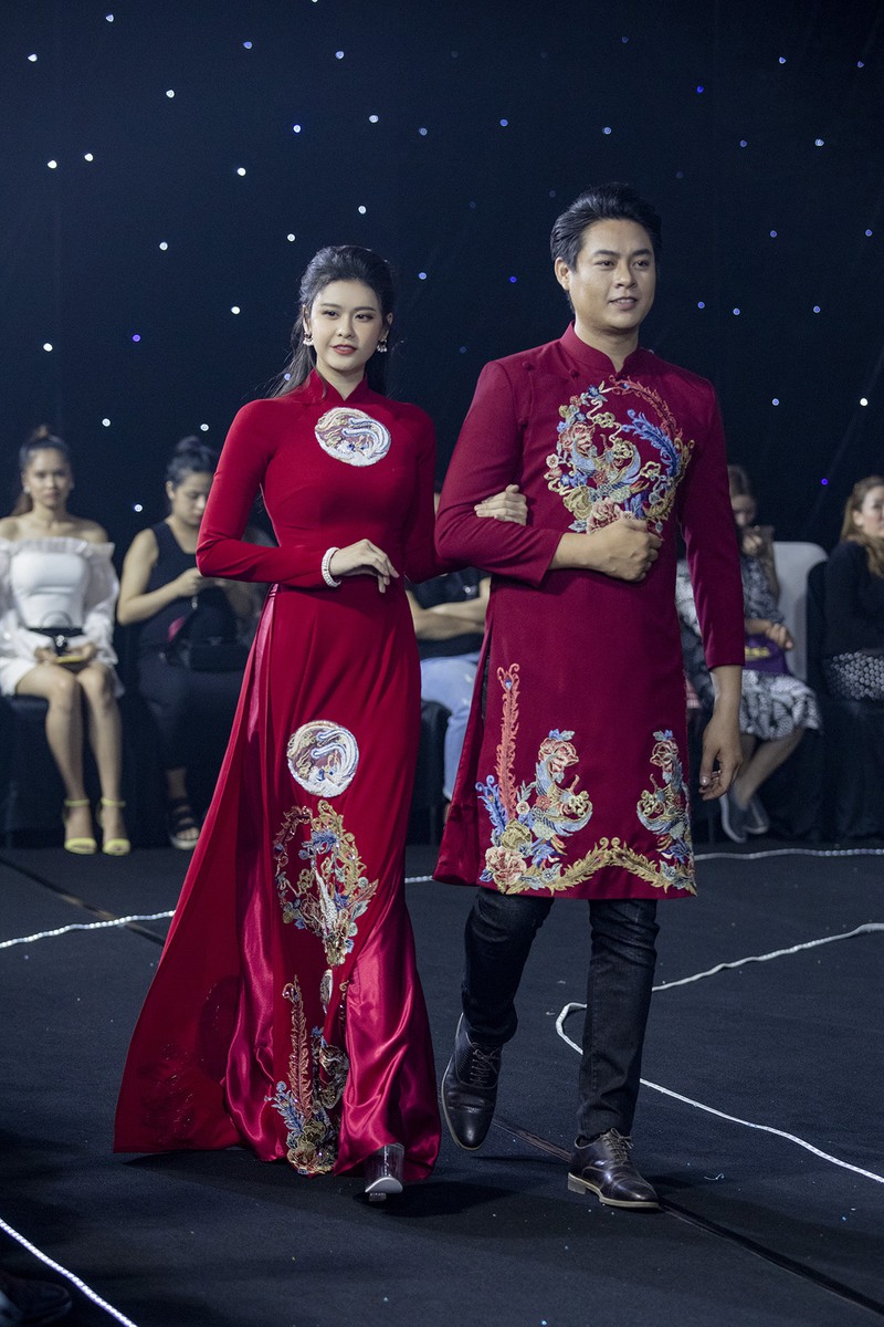 "me don than" truong quynh anh chua mot lan mac ao dai cuoi hinh 3