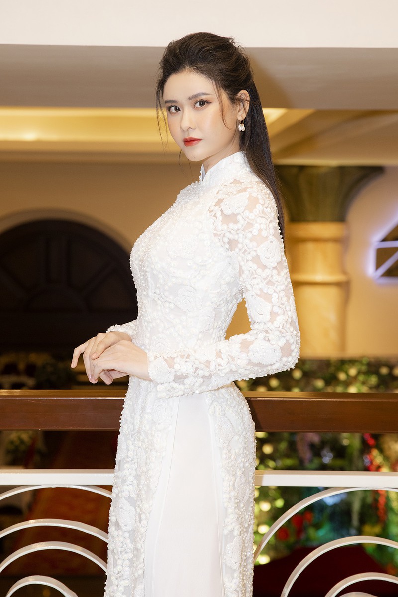 "me don than" truong quynh anh chua mot lan mac ao dai cuoi hinh 9