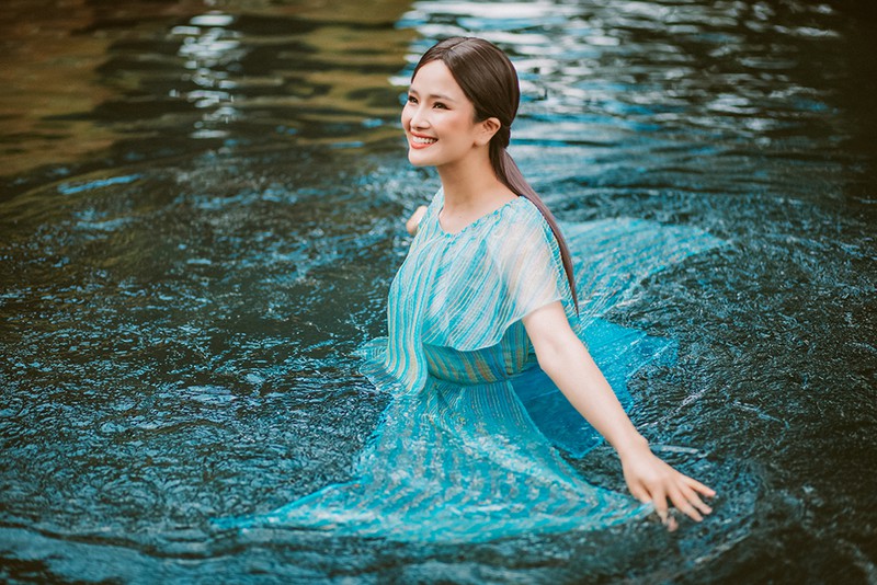 cao thuy duong dep den dang ngac nhien sau 6 nam vang showbiz hinh 7
