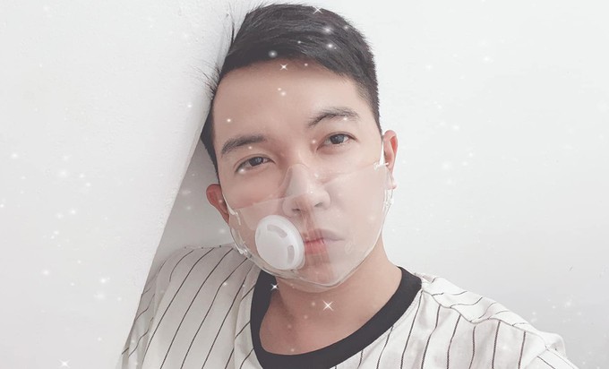 mot khau trang trong suot hinh 10