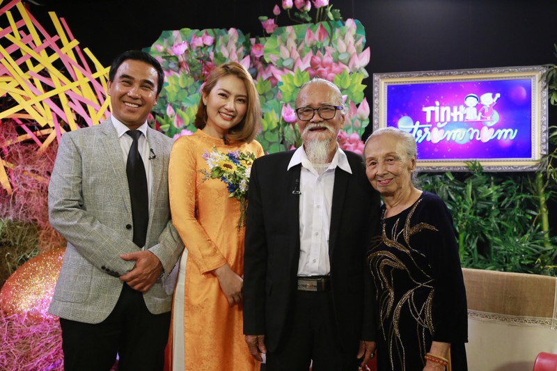 mc quyen linh xuc dong truoc cuoc hon nhan nua the ky cua nghe si huu thanh hinh 2