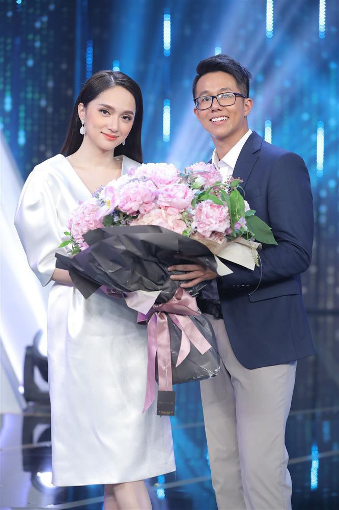 sau khi cong khai, hoa hau huong giang va ceo matt liu tung anh tinh tu hinh 3