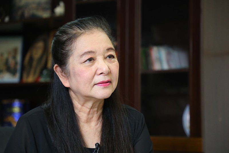 gap go ni co huyen trang cua "biet dong sai gon": hanh phuc nho chu "an" hinh 4
