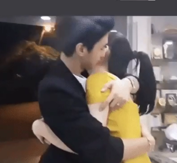 chuyen showbiz: au ha my cong khai doi "cua hoi mon" sau khi ly hon trong hung hinh 8