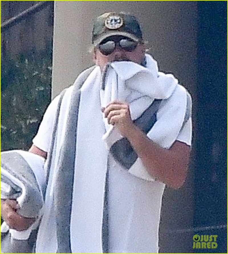 leonardo dicaprio va ban gai xinh dep binh than di dao doc bo bien hinh 3