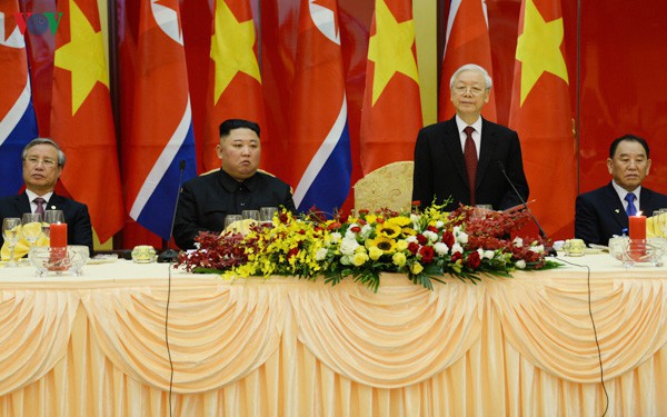 lanh dao viet nam va trieu tien trao doi dien mung nhan 70 nam quan he hinh 1