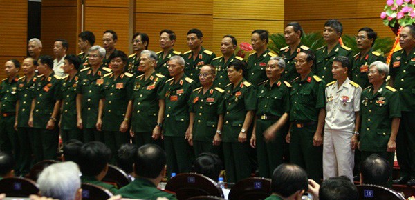 tri an va ket noi nhung nguoi linh vi xuyen nam xua hinh 6