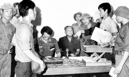 tam ngan ngay hoi tu vao ba muoi thang tu lich su  hinh 1
