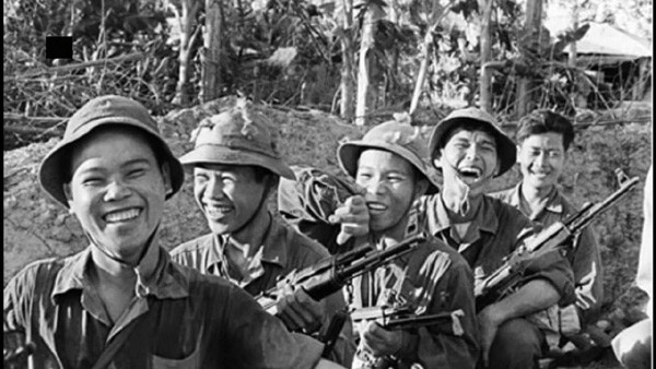 tam ngan ngay hoi tu vao ba muoi thang tu lich su  hinh 3