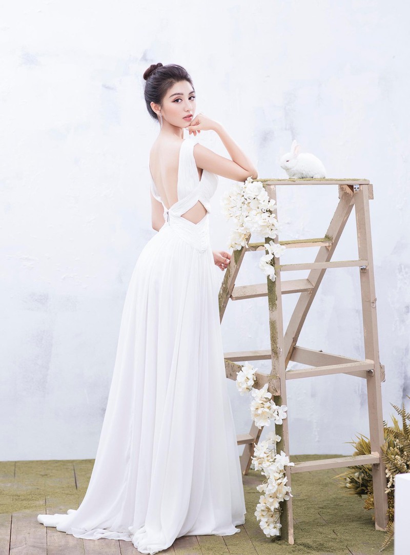 le thanh tu: khong phai cu thi hoa hau la se co dai gia "chong lung" hinh 5